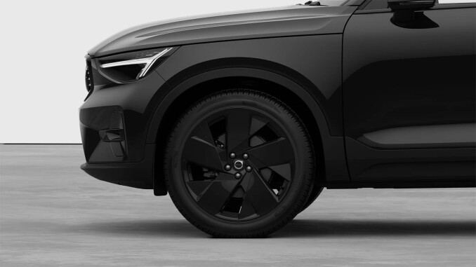 Volvo XC40 2.0 B4P Plus Black Edition 5dr Auto Petrol Estate - Image 7